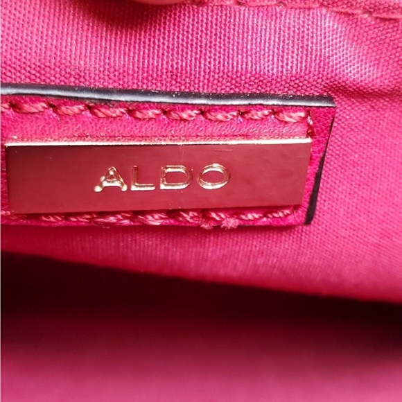 ALDO fushia/magenta handbag - Picture 2 of 10
